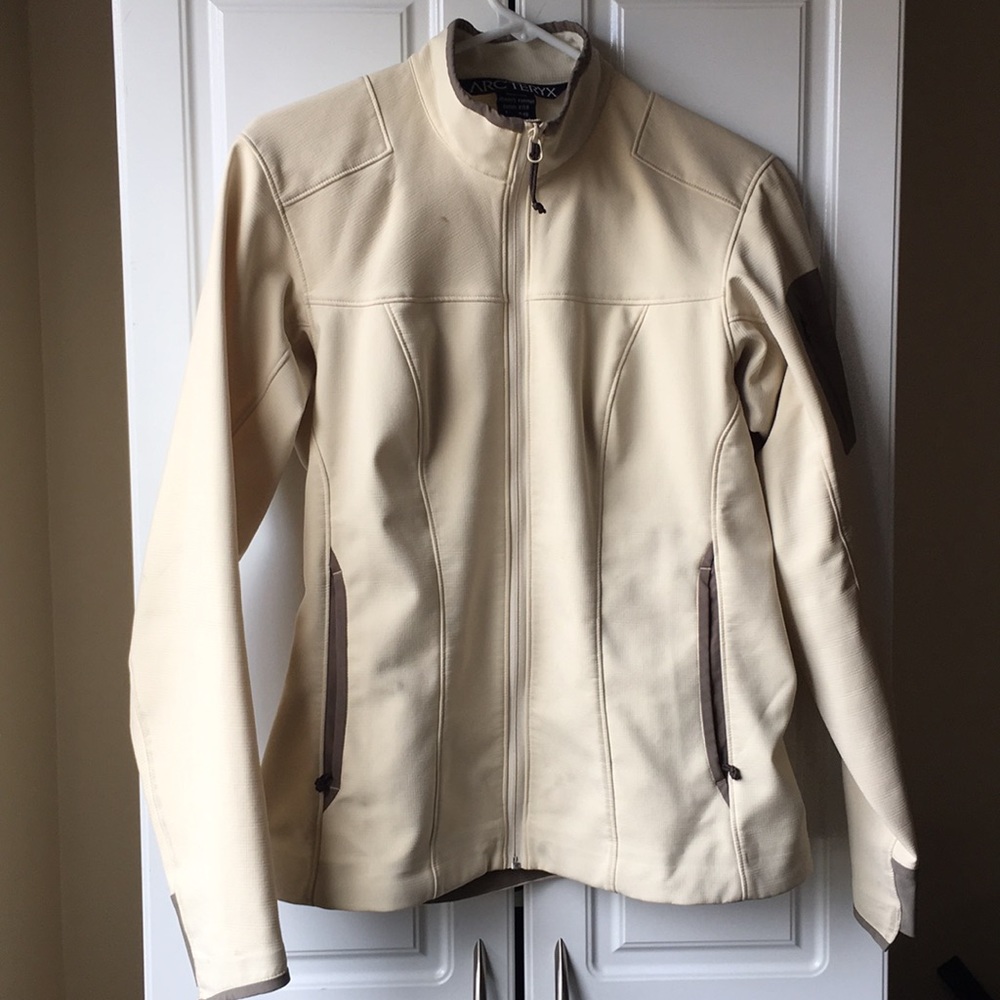 Arc’teryx Epsilon AR Softshell Jacket